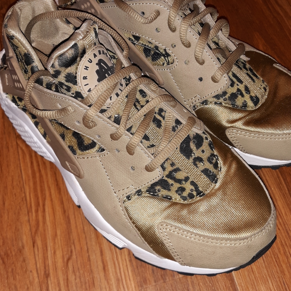 Nike Air Huarache size 7.5 men's